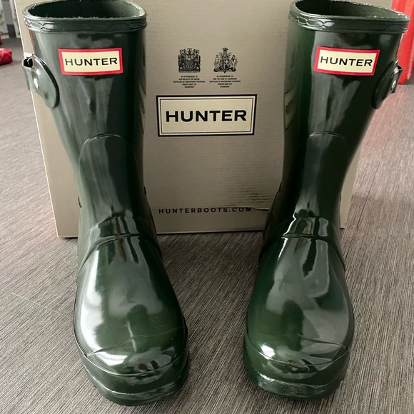 Hunter Shoes - HUNTER BOOTS Short Gloss in Dark Olive